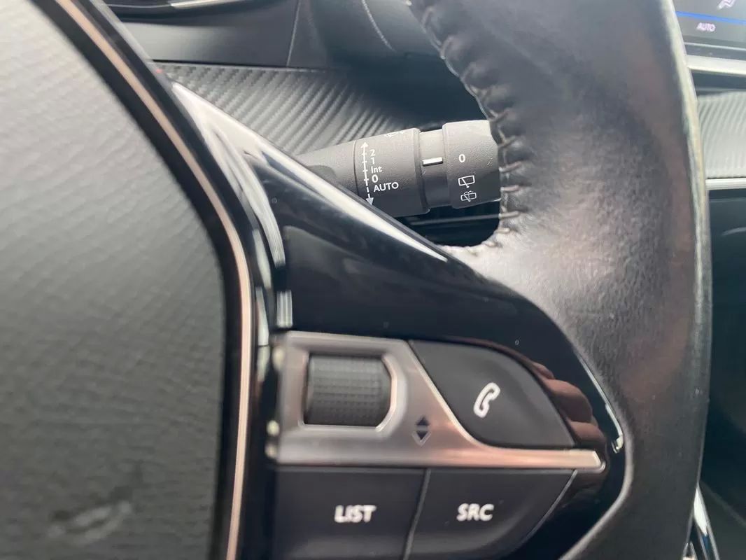 peugeot-2008-2021-diesel-1499cc