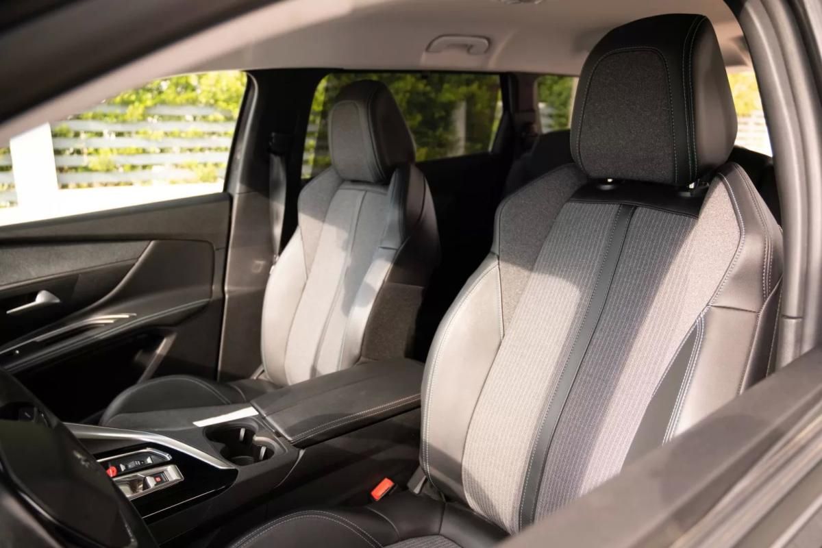 peugeot-5008-2022-diesel-1499cc