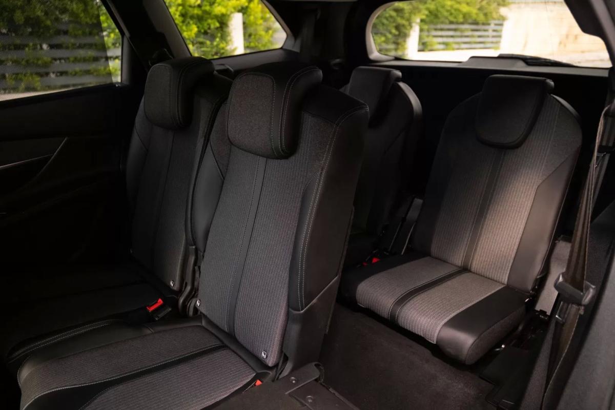 peugeot-5008-2022-diesel-1499cc
