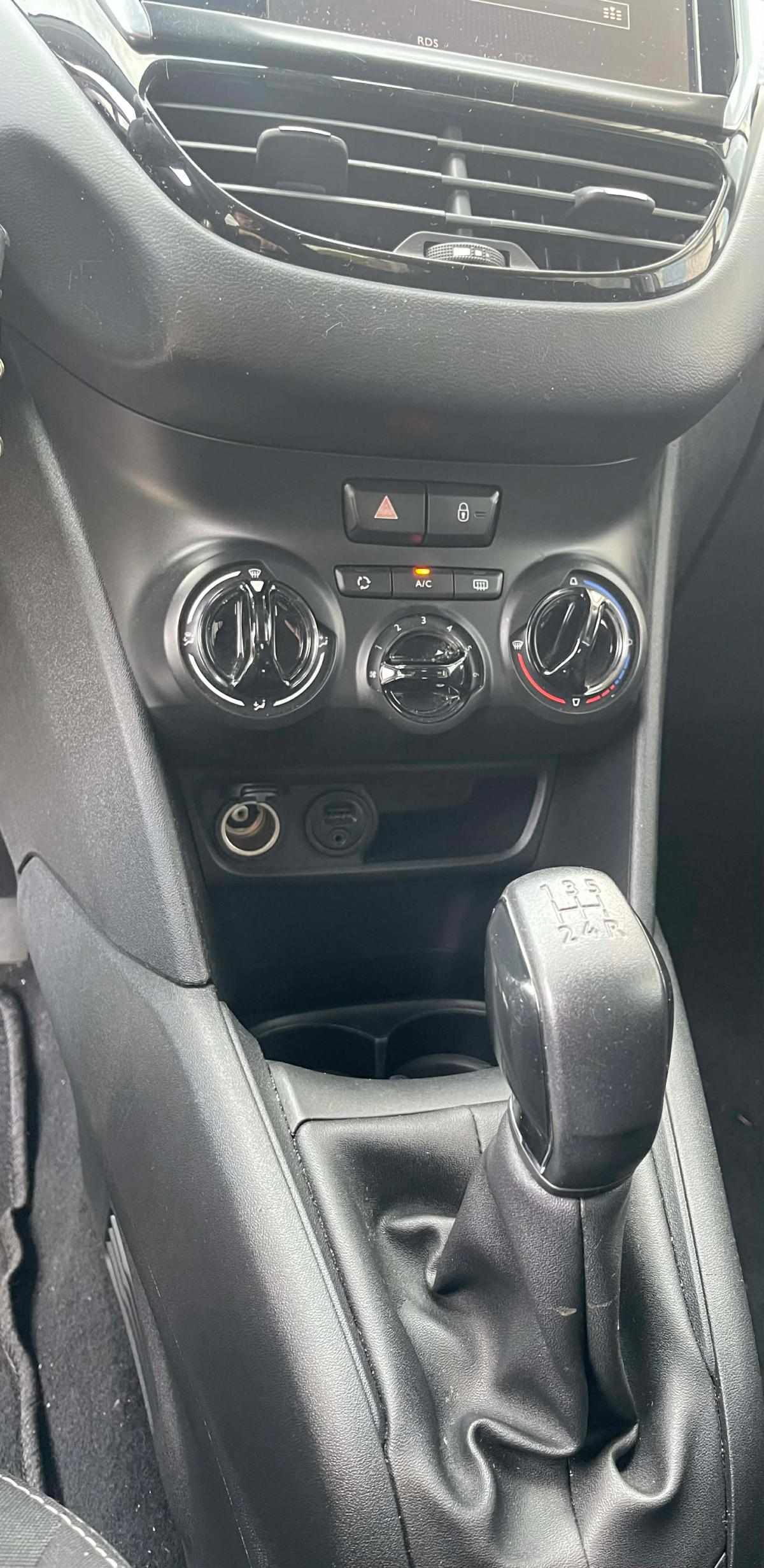 peugeot-208-1-6-bluehdi-2017-diesel-1560cc
