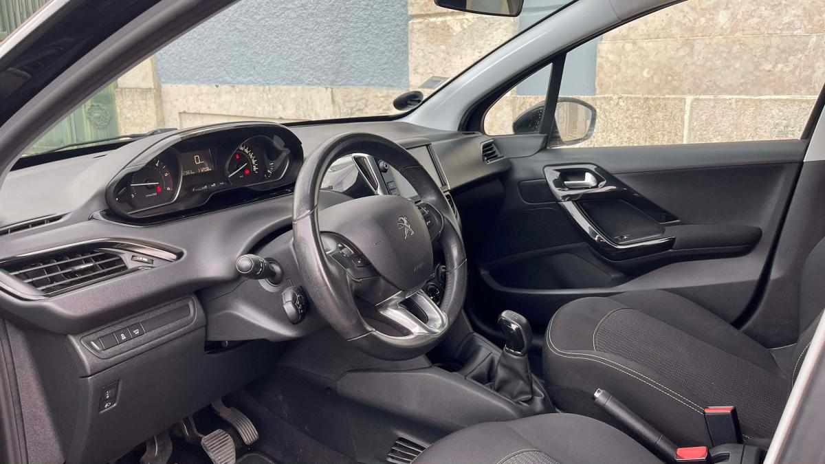 peugeot-208-1-6-bluehdi-2017-diesel-1560cc
