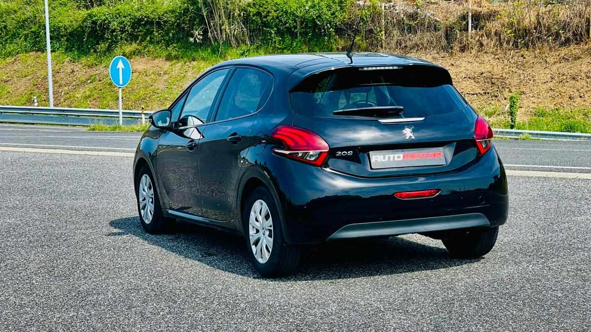 peugeot-208-1-6-bluehdi-2017-diesel-1560cc