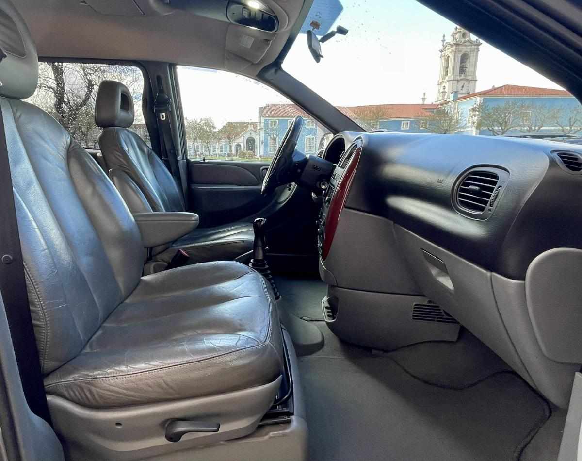 chrysler-voyager-2-8-2008-diesel-2776cc
