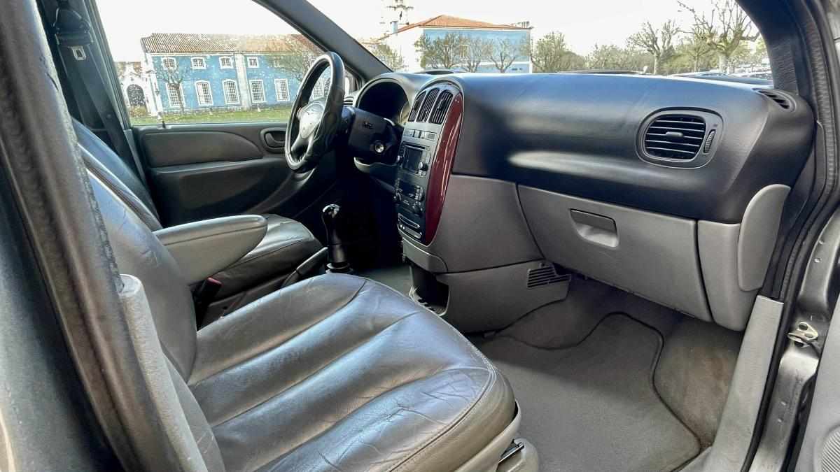 chrysler-voyager-2-8-2008-diesel-2776cc