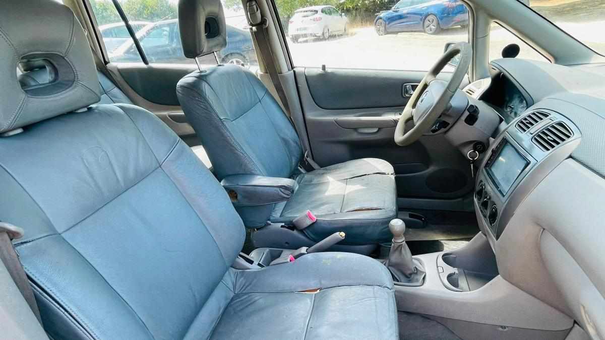 mazda-premacy-2-0-ditd-2000-diesel-1998cc