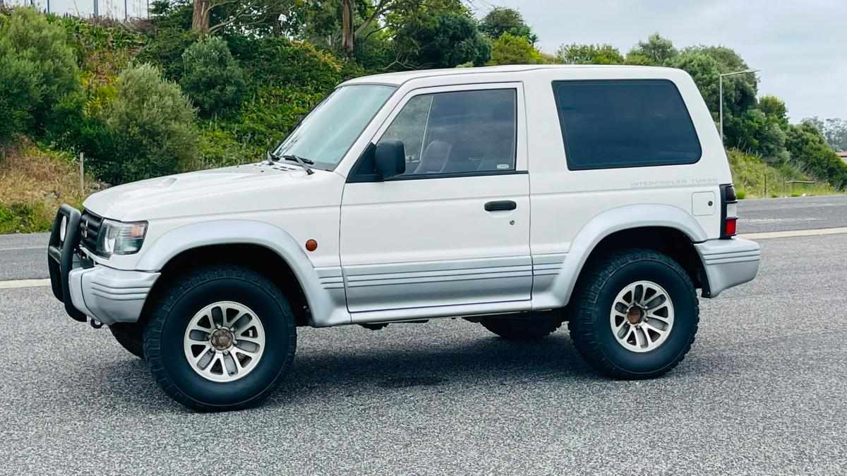 mitsubishi-pajero-2-5-td-4wd-1993-diesel-2477cc