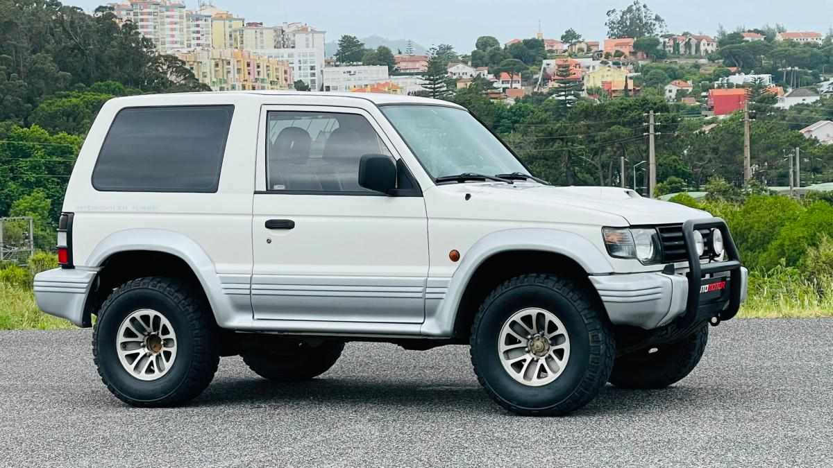 mitsubishi-pajero-2-5-td-4wd-1993-diesel-2477cc