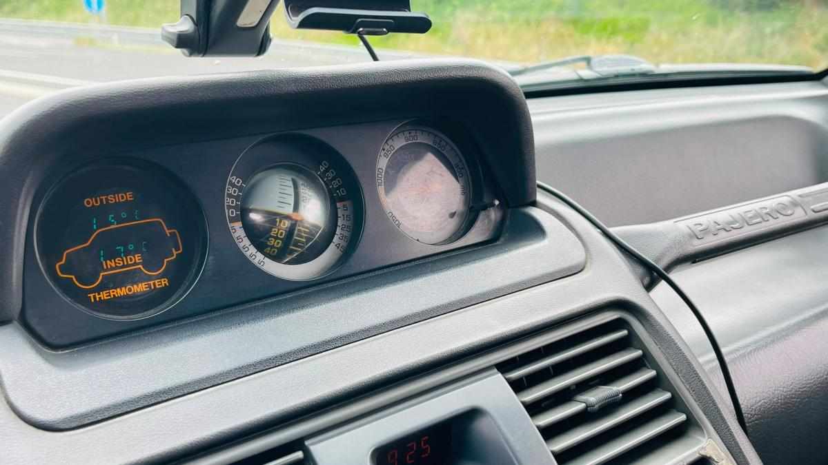 mitsubishi-pajero-2-5-td-4wd-1993-diesel-2477cc