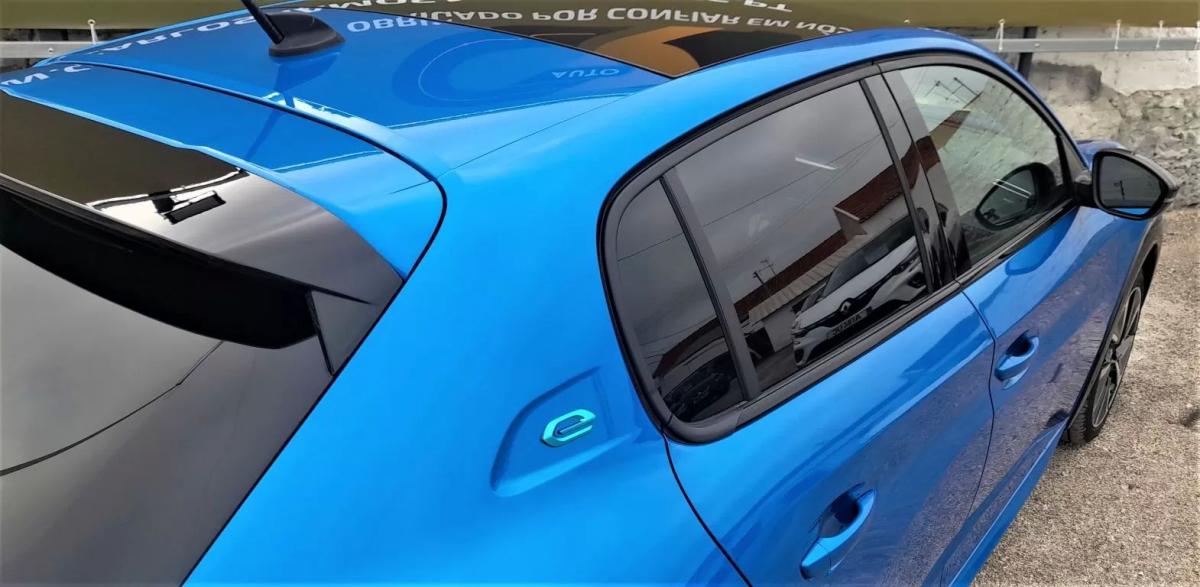 peugeot-208-2020-eletrico-200cc