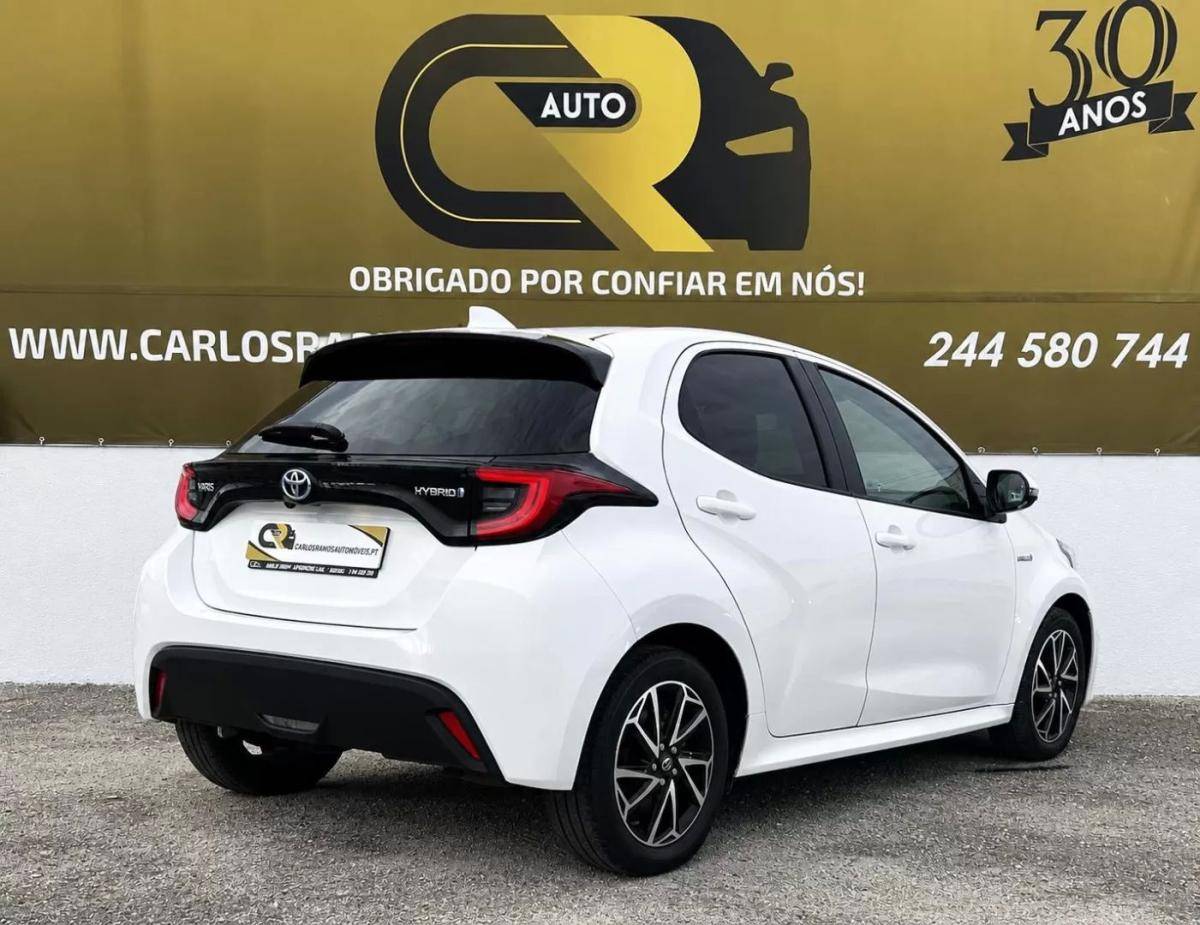 toyota-yaris-2021-hibrido-a-gasolina-1490cc