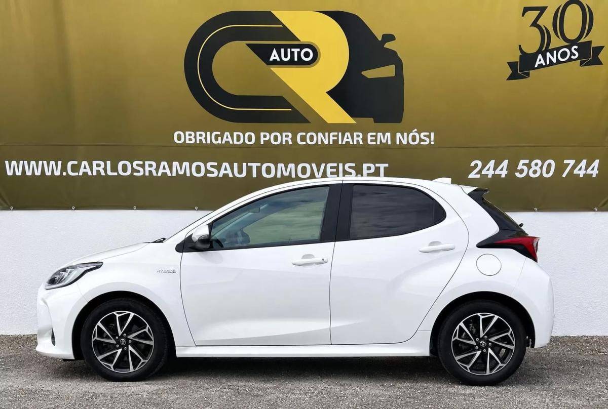 toyota-yaris-2021-hibrido-a-gasolina-1490cc