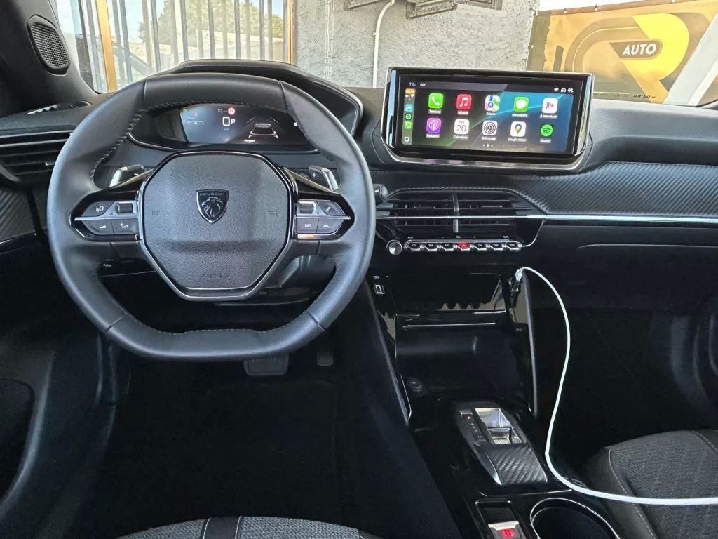peugeot-2008-2024-gasolina-1199cc