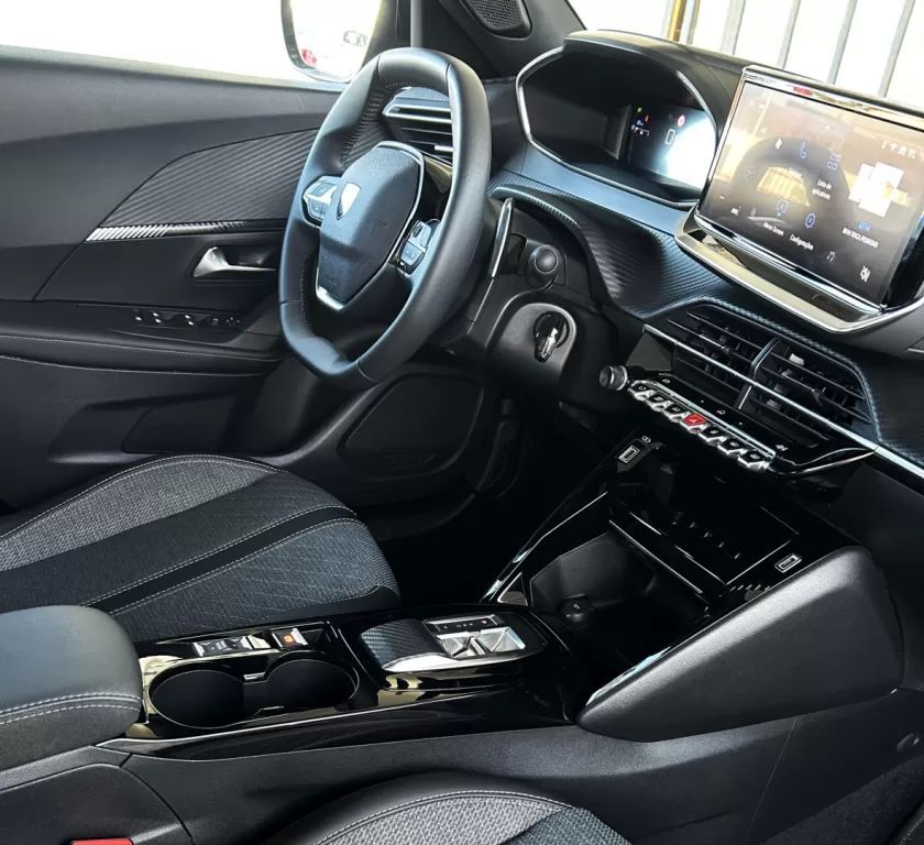 peugeot-2008-2024-gasolina-1199cc