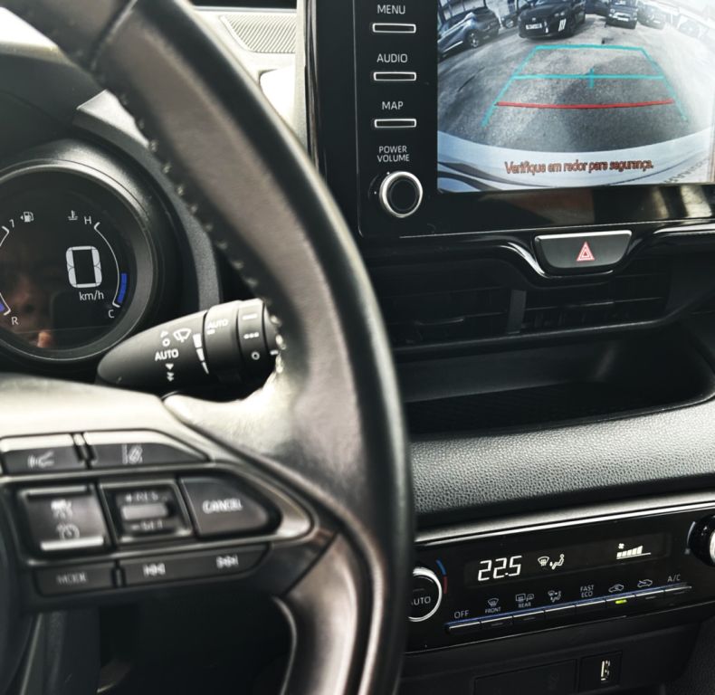 toyota-yaris-2021-hibrido-a-gasolina-1490cc
