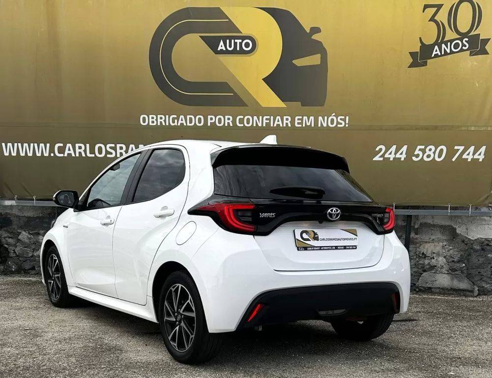 toyota-yaris-2021-hibrido-a-gasolina-1490cc