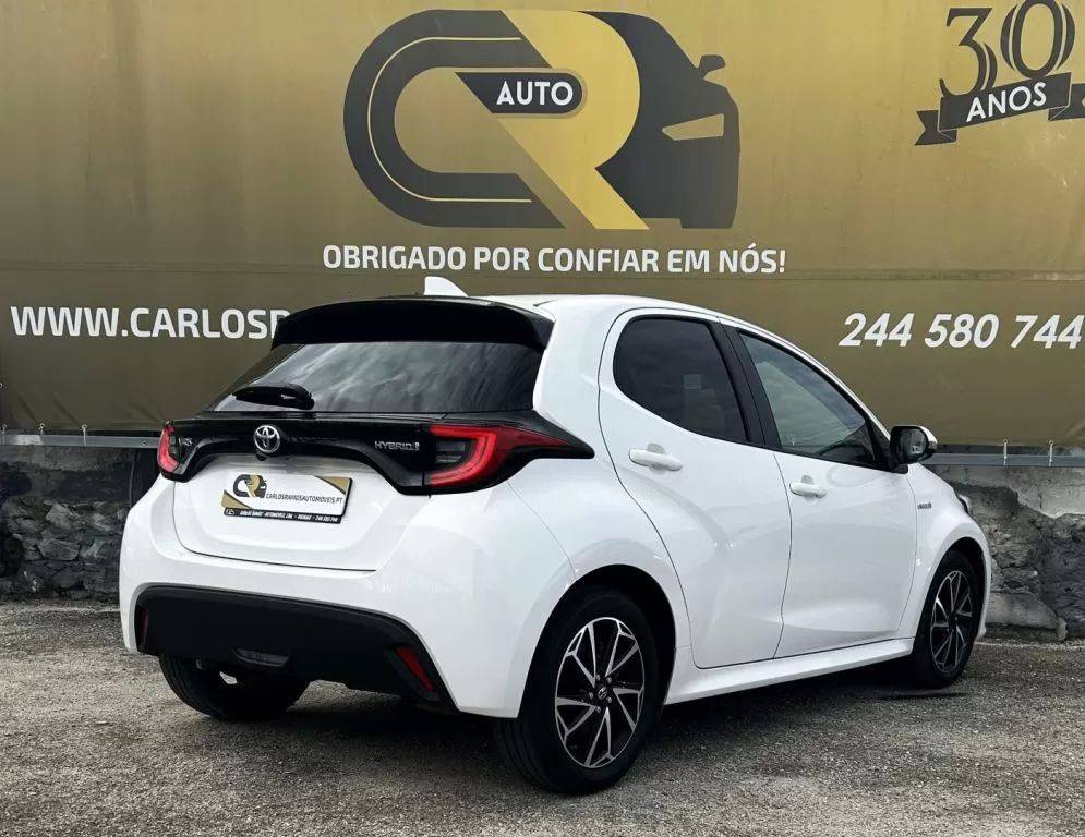 toyota-yaris-2021-hibrido-a-gasolina-1490cc