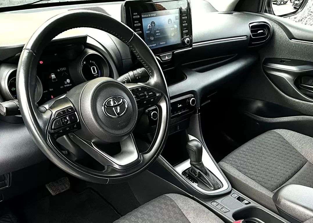 toyota-yaris-2021-hibrido-a-gasolina-1490cc