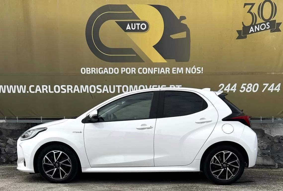 toyota-yaris-2021-hibrido-a-gasolina-1490cc