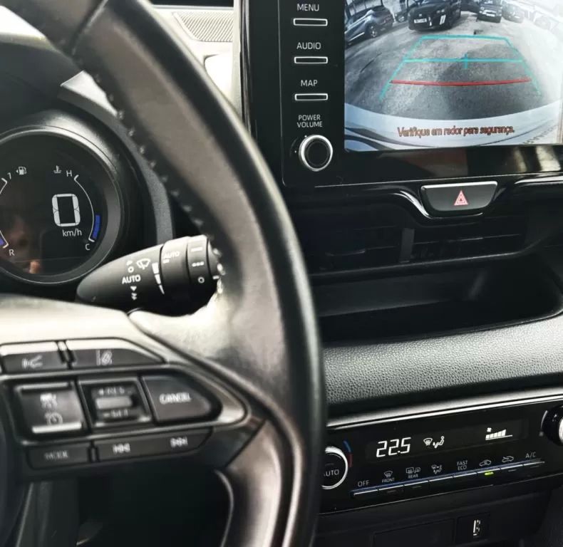 toyota-yaris-2021-hibrido-a-gasolina-1490cc