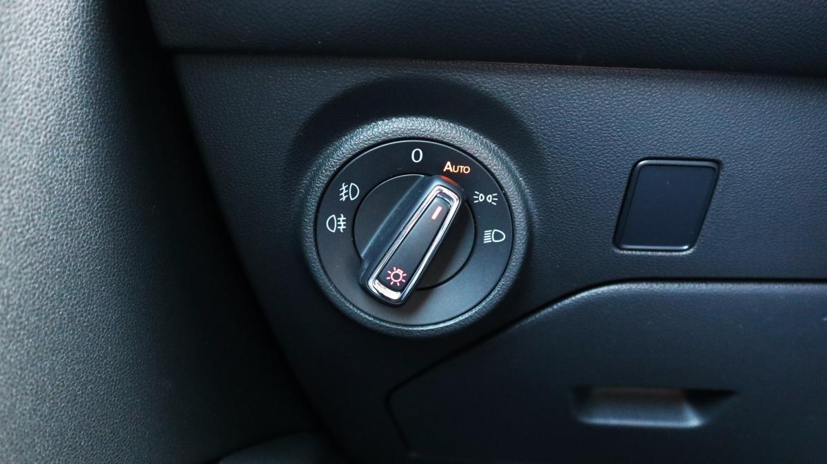 seat-leon-2013-diesel-1968cc