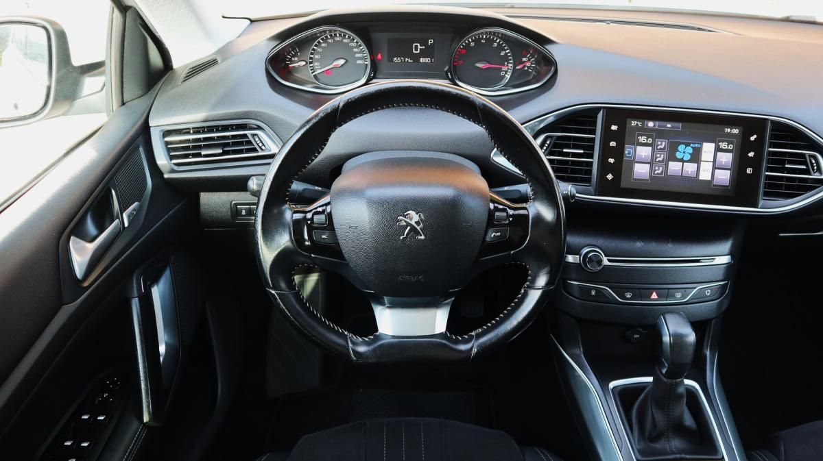 peugeot-308-2017-gasolina-1199cc
