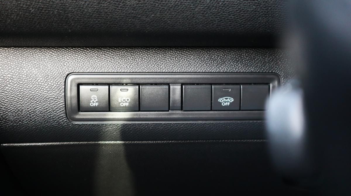 peugeot-308-2017-gasolina-1199cc