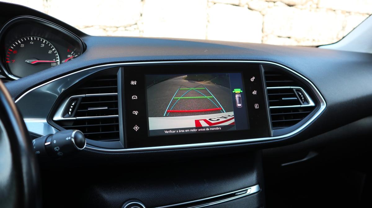 peugeot-308-2017-gasolina-1199cc