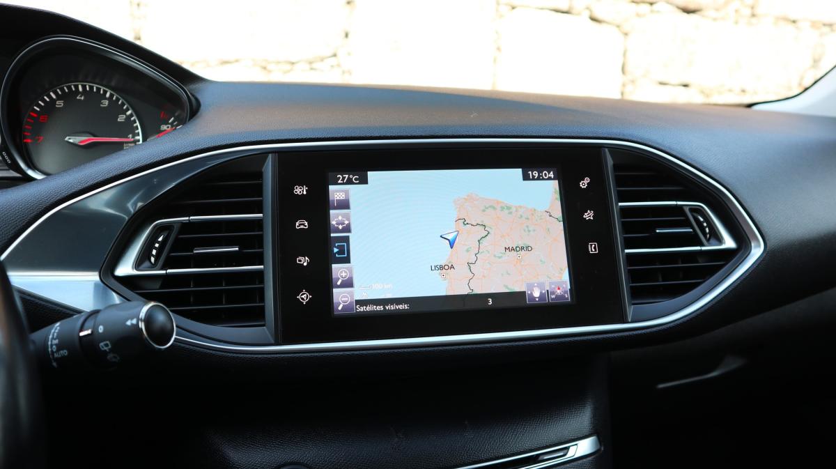 peugeot-308-2017-gasolina-1199cc