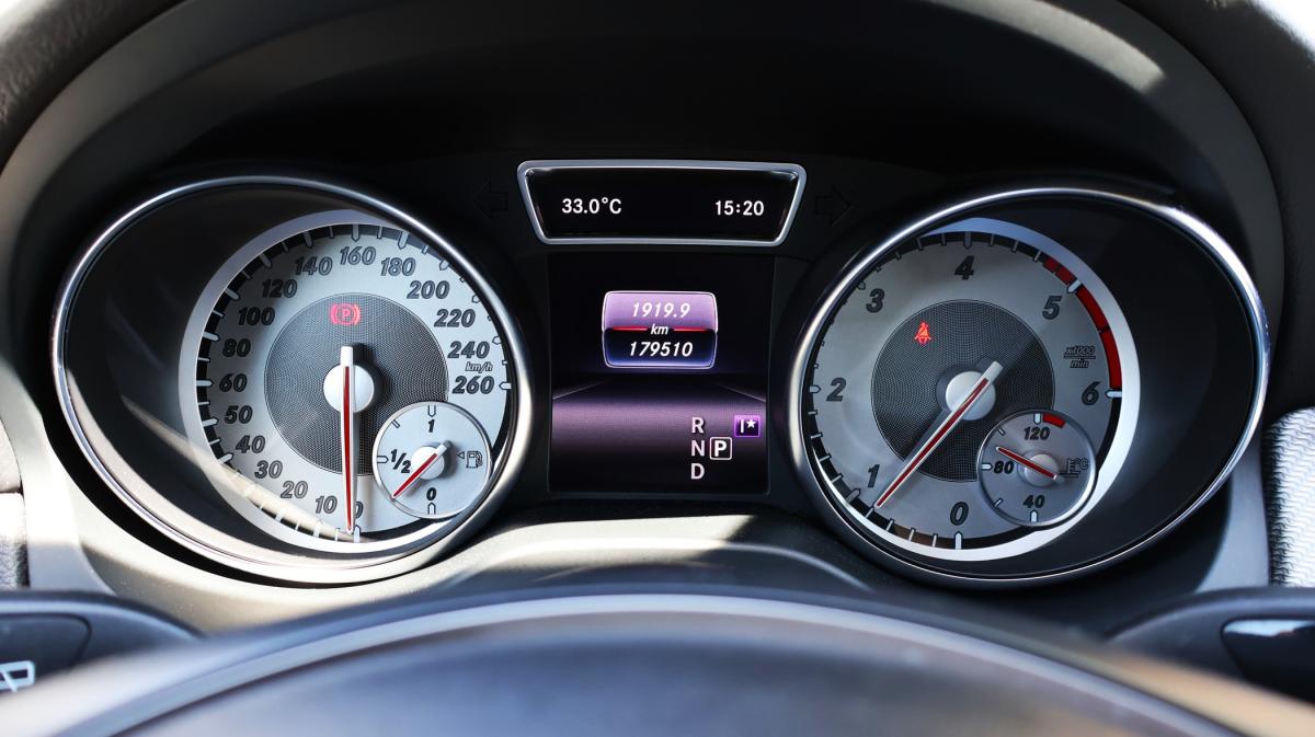 mercedes-benz-gla-2016-diesel-2143cc