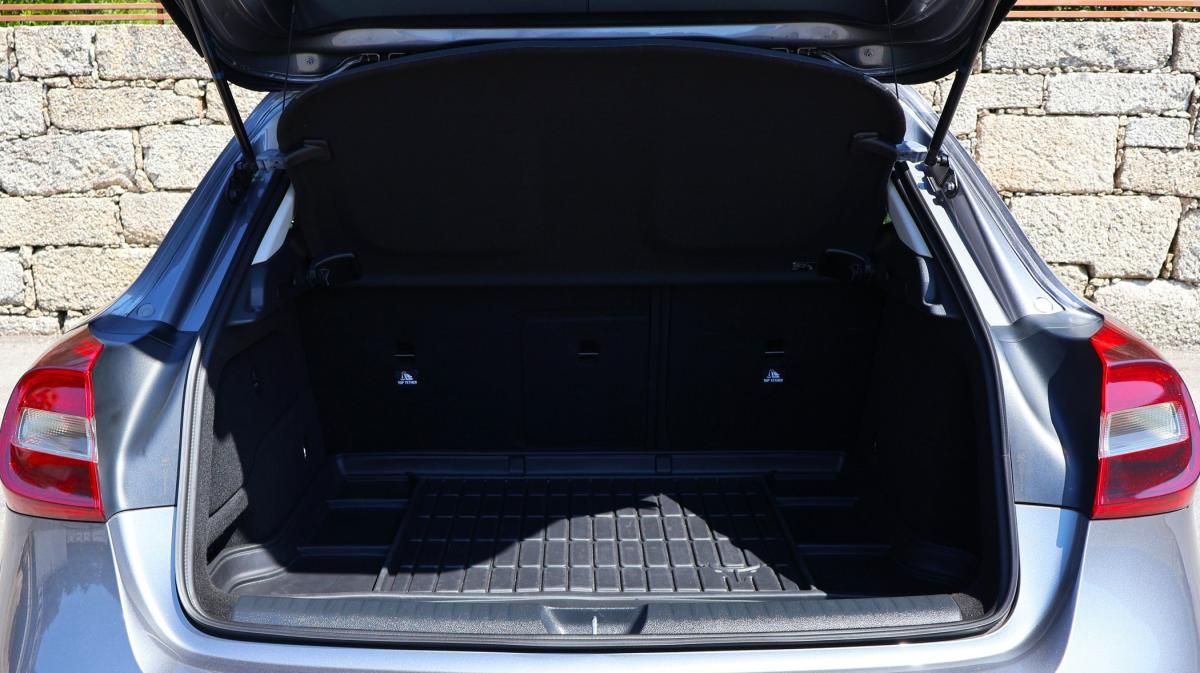 mercedes-benz-gla-2016-diesel-2143cc