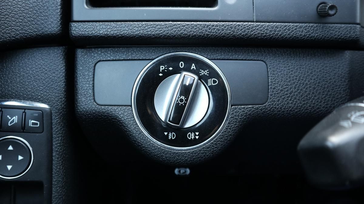 mercedes-benz-classe-c-2009-diesel-2143cc