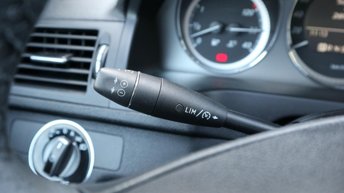 mercedes-benz-classe-c-2009-diesel-2143cc