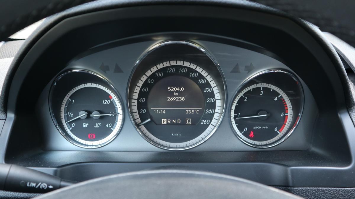 mercedes-benz-classe-c-2009-diesel-2143cc