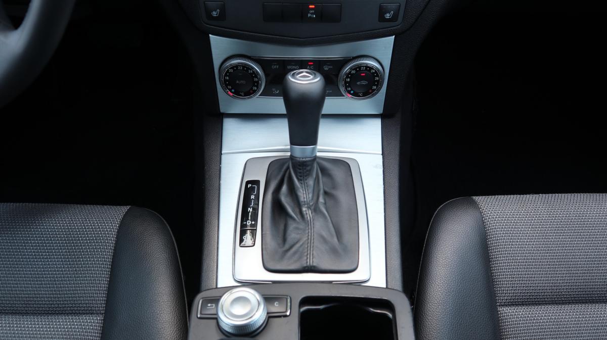 mercedes-benz-classe-c-2009-diesel-2143cc