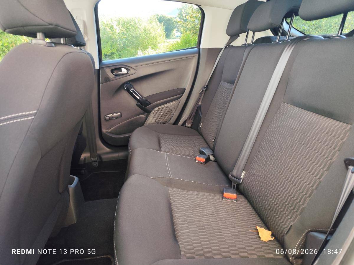 peugeot-208-2016-gasolina-1199cc