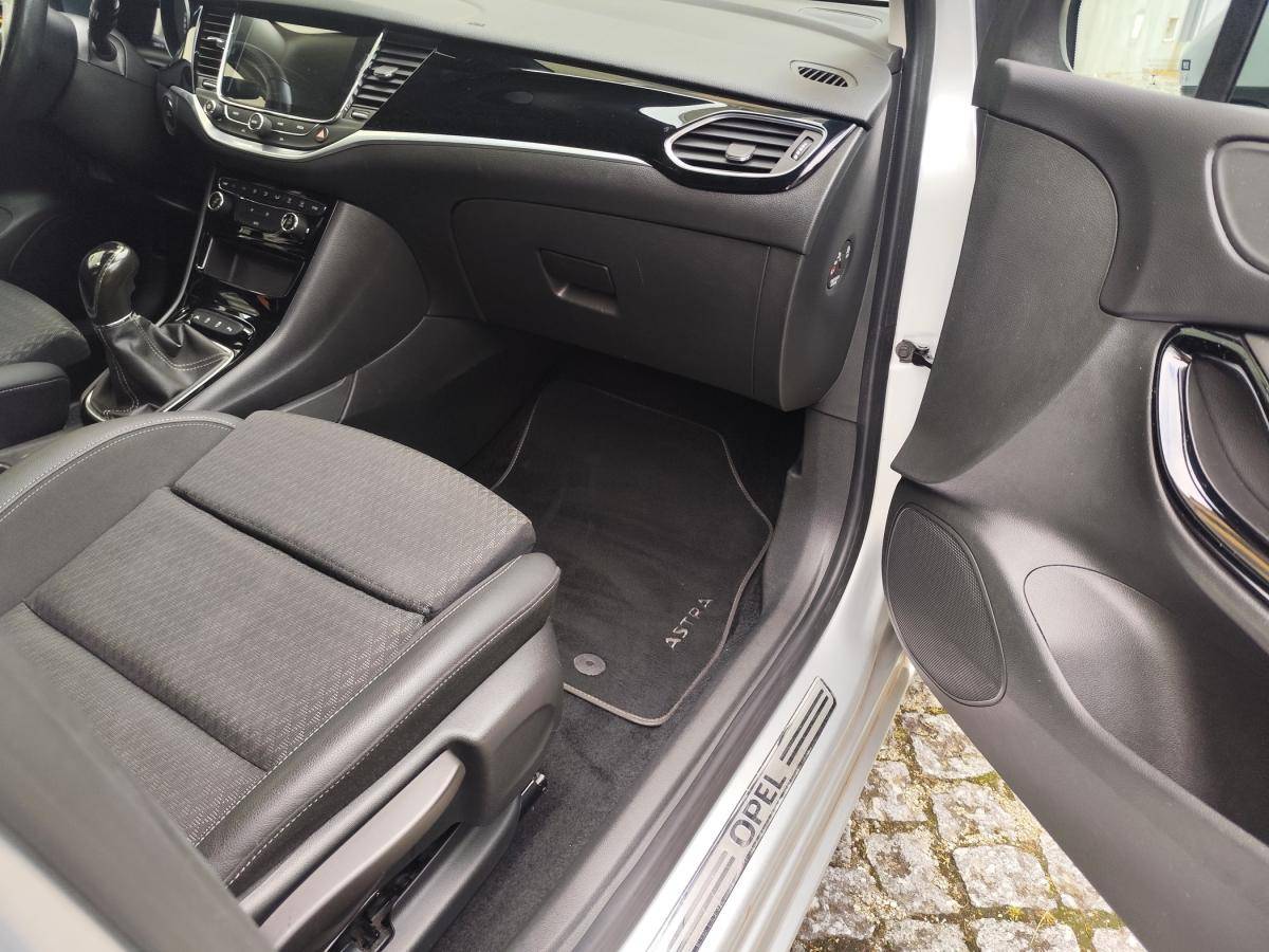 opel-astra-2019-gasolina-999cc