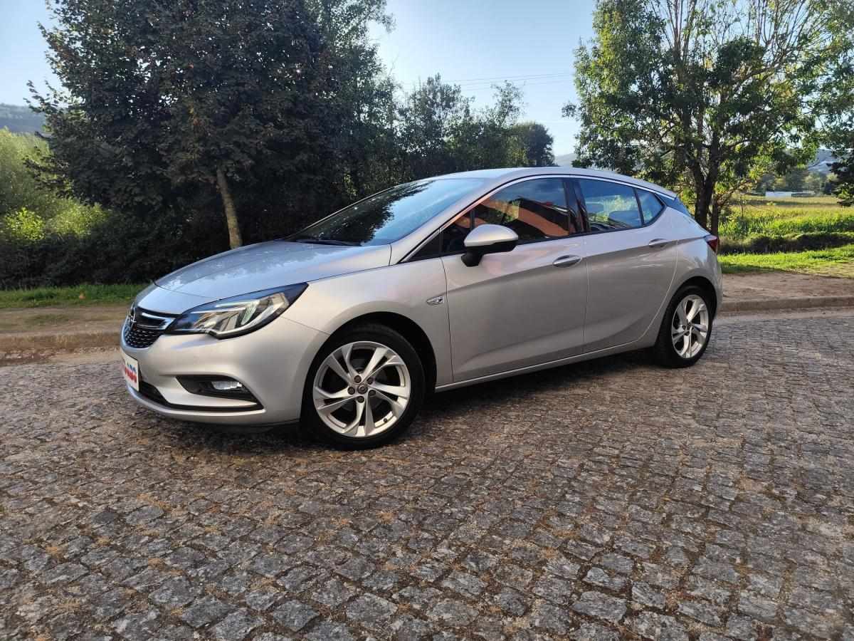 opel-astra-2019-gasolina-999cc