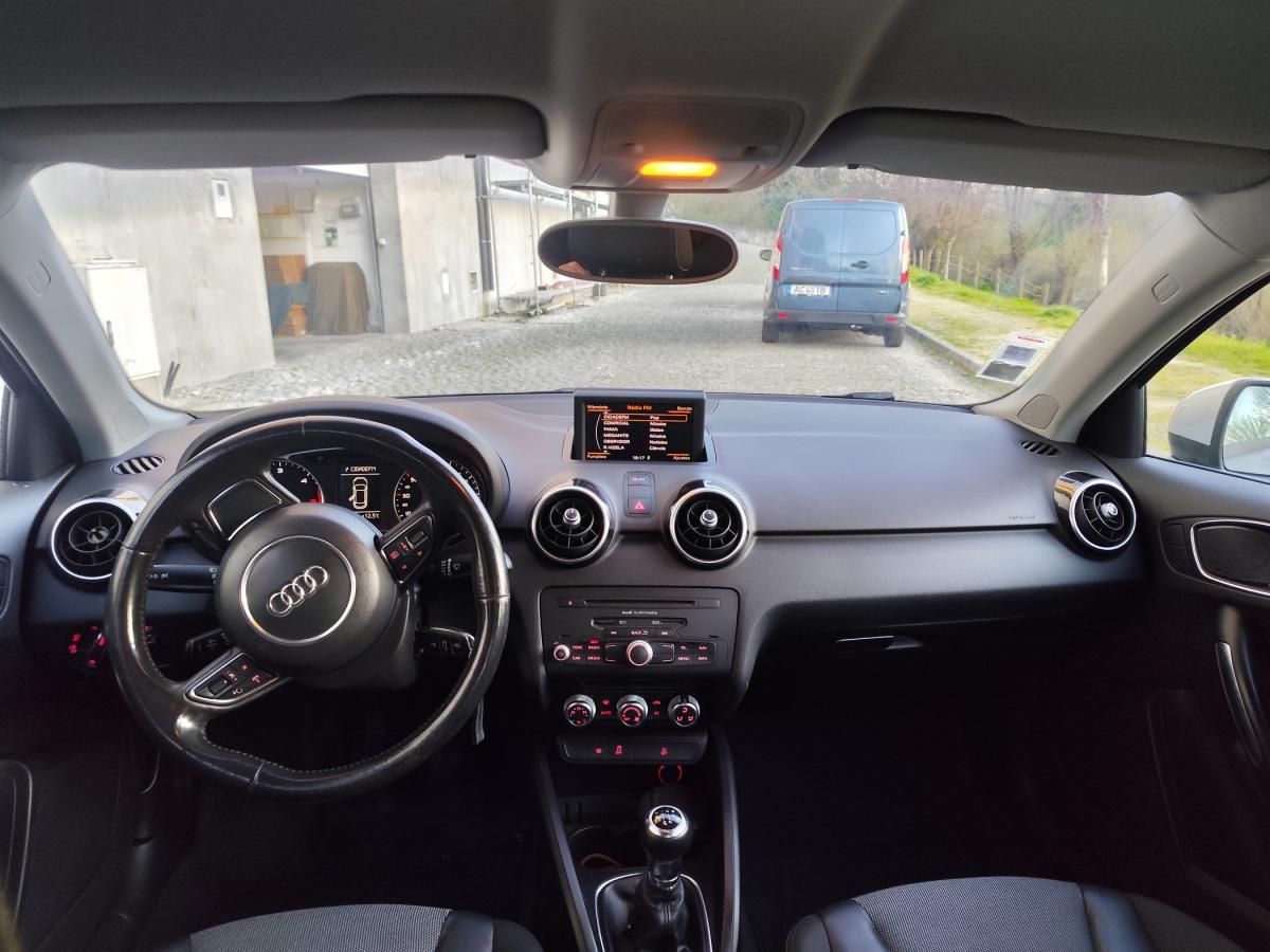 audi-a1-sportback-2012-diesel-1598cc