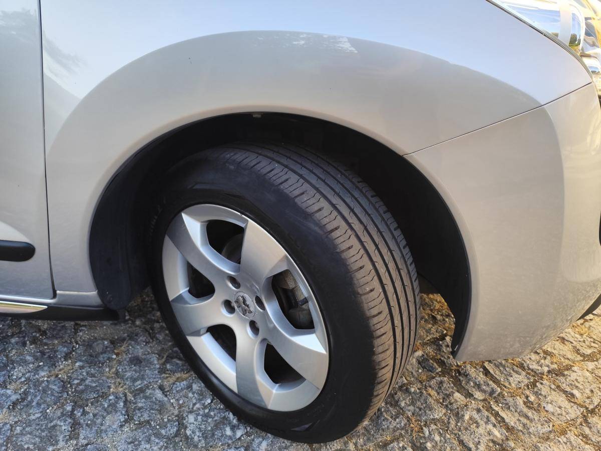 peugeot-3008-2013-diesel-1560cc