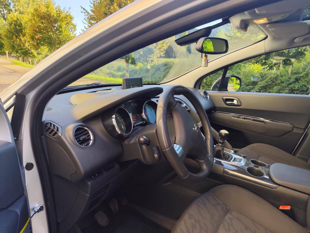 peugeot-3008-2013-diesel-1560cc