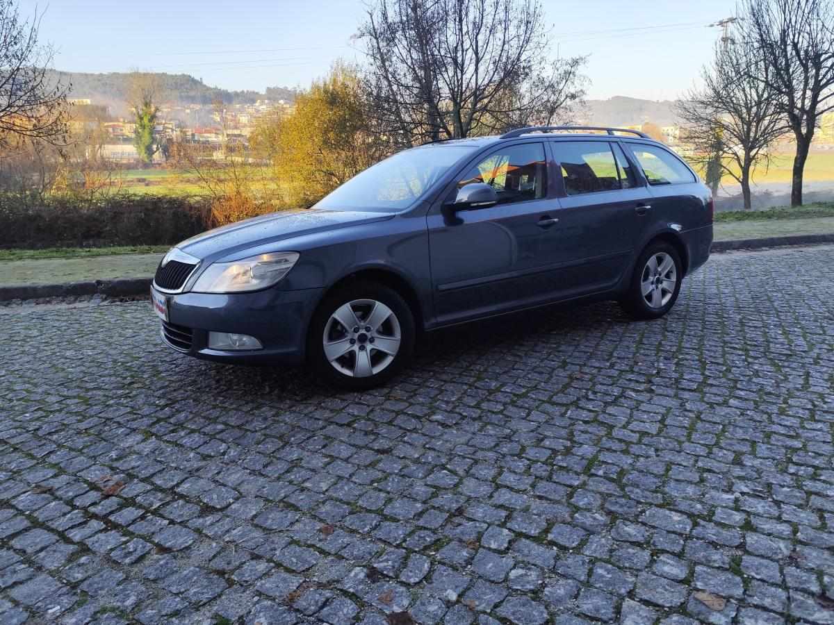 skoda-octavia-break-2010-diesel-1598cc