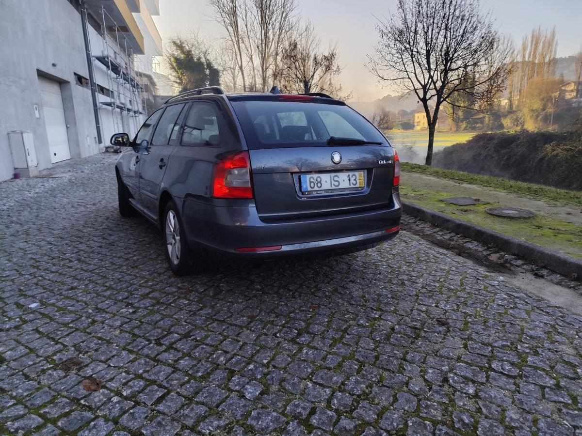 skoda-octavia-break-2010-diesel-1598cc