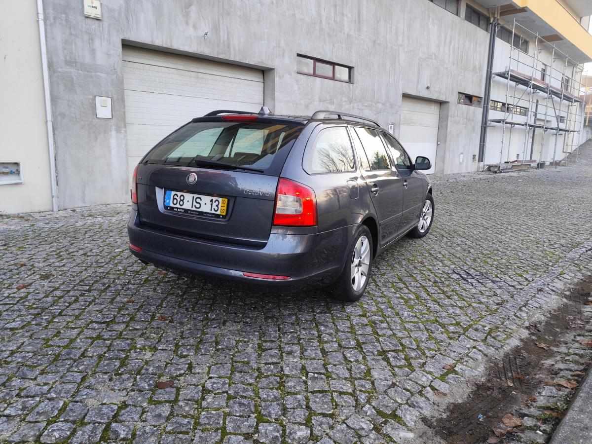 skoda-octavia-break-2010-diesel-1598cc