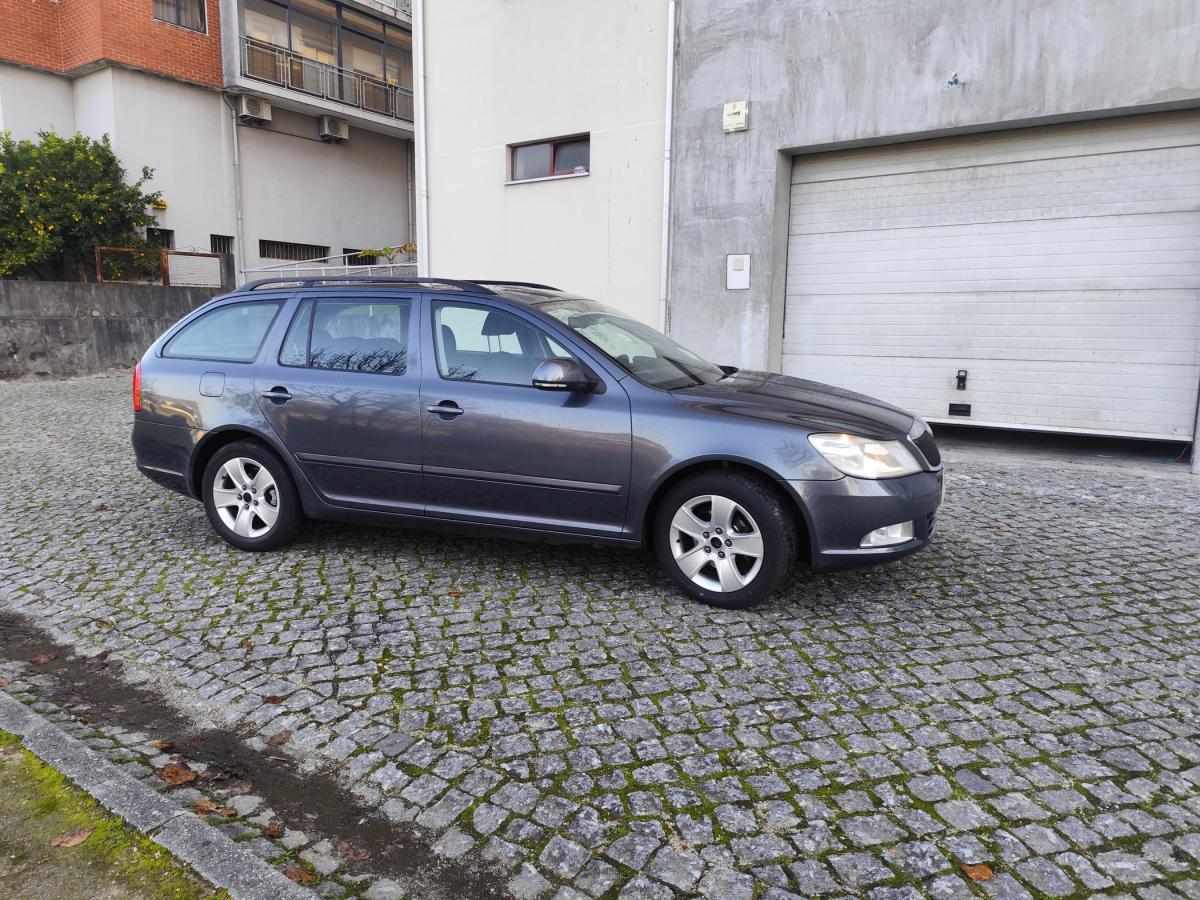 skoda-octavia-break-2010-diesel-1598cc