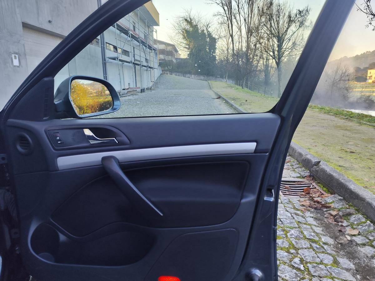 skoda-octavia-break-2010-diesel-1598cc