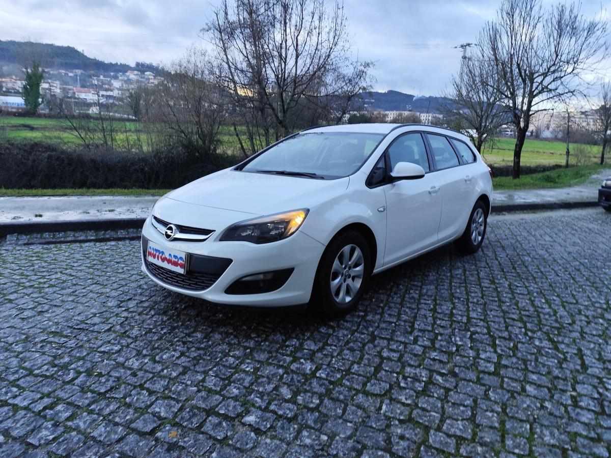opel-astra-sport-tourer-2015-diesel-1248cc