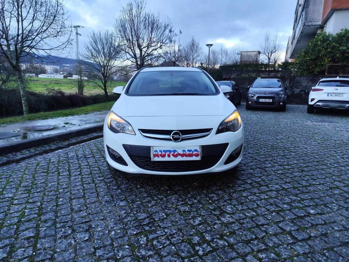 opel-astra-sport-tourer-2015-diesel-1248cc