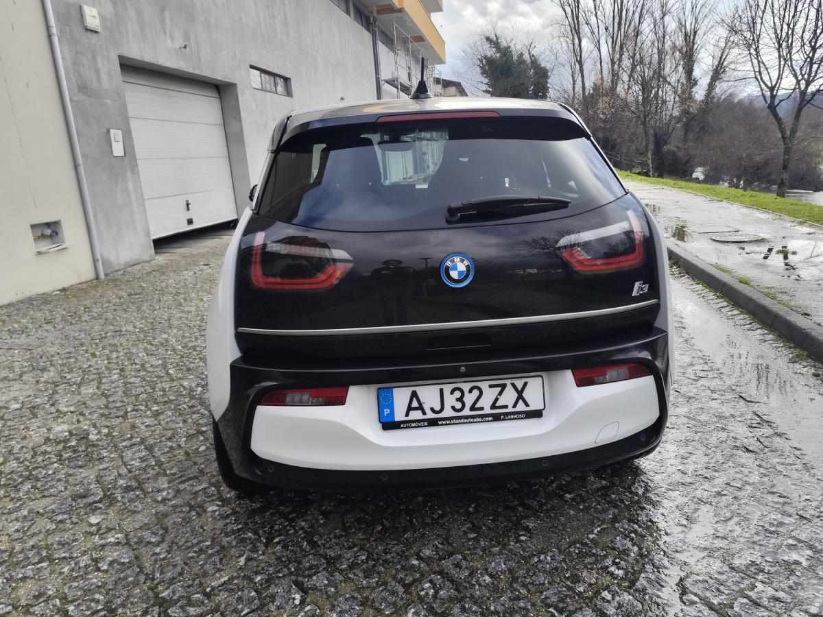 bmw-i3-2021-eletrico-500cc