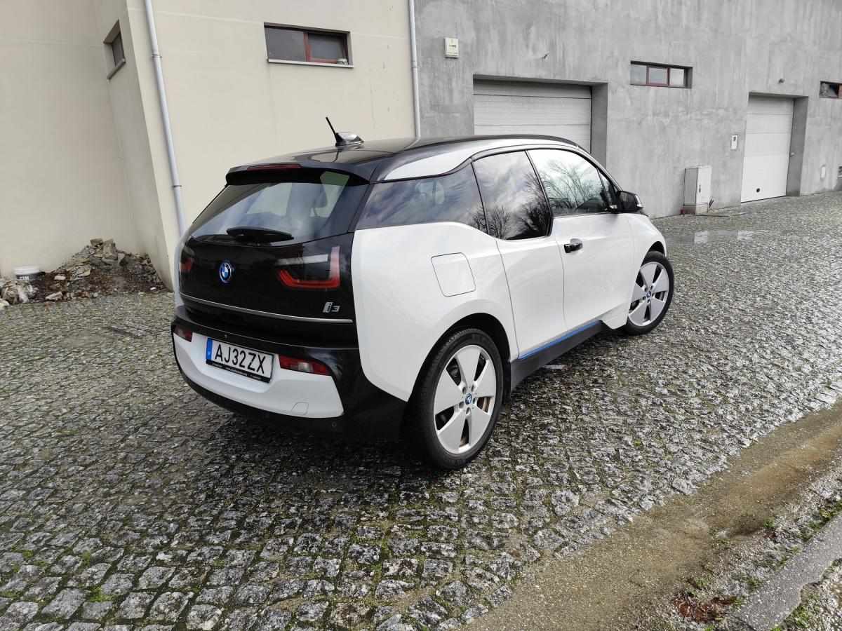 bmw-i3-2021-eletrico-500cc
