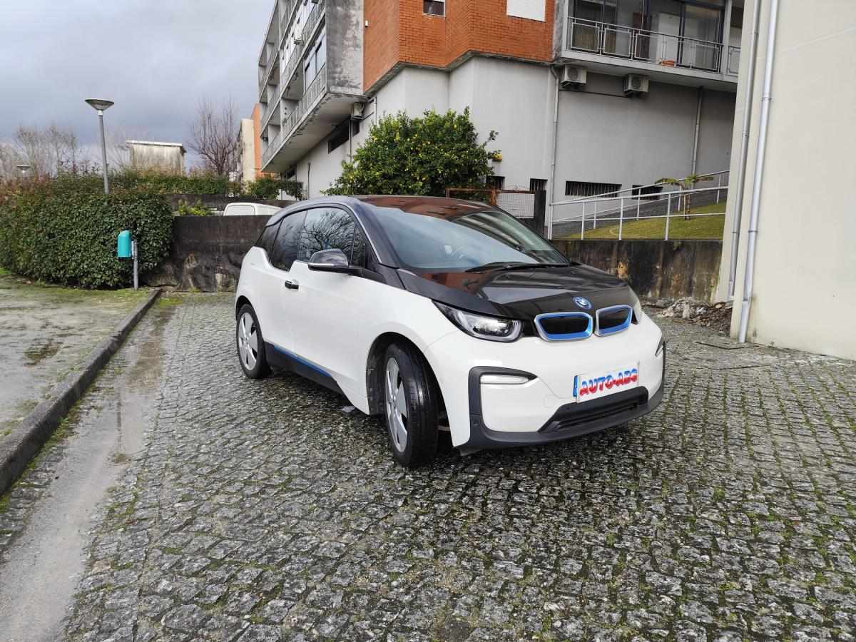 bmw-i3-2021-eletrico-500cc